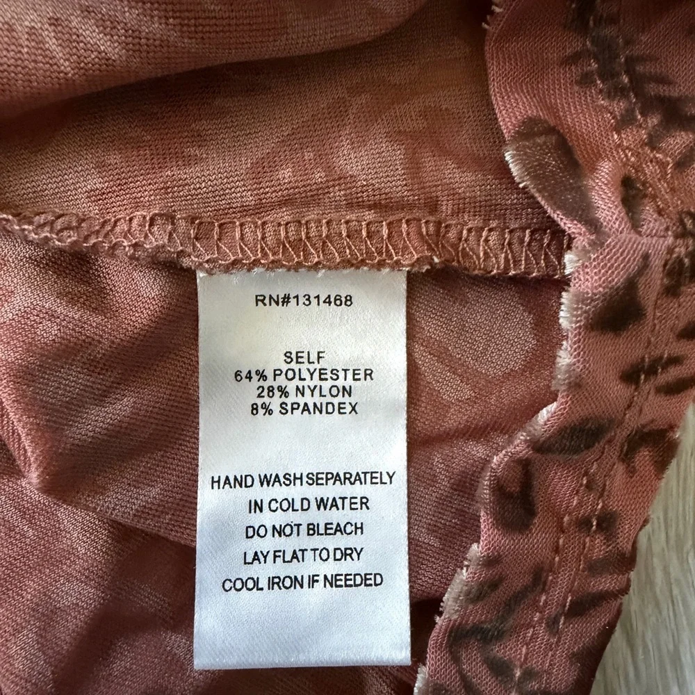 VICI Tessy Velvet Burnout Boho Printed Turtle Neck size mauve pink size XL - Picture 9 of 11